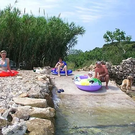 In With Seaview, Balcony, Air Condition, Wifi * Pašman