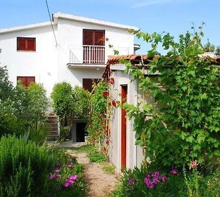 In With Seaview, Balcony, Air Condition, Wifi Apartamento *